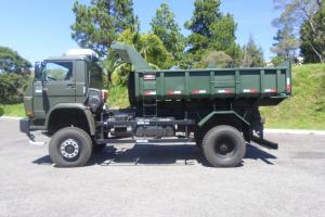 Caçambas Basculantes Especiais Caçambas Basculantes Especiais