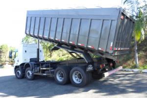 Caçambas Basculantes Especiais Caçambas Basculantes Especiais