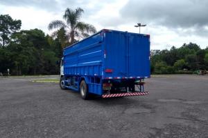 CARROCERIA FECHADA PARA TRANSPORTE DE OSSO CARROCERIA FECHADA PARA TRANSPORTE DE OSSO