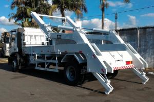 Poliguindaste Duplo Articulado Poliguindaste Duplo Articulado